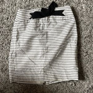 Loft black & white pencil skirt